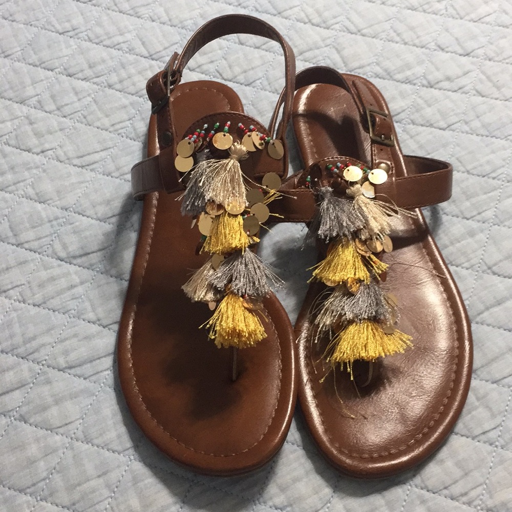 Limerick tassel sandals